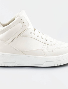 Bílé kotníkové dámské tenisky sneakers (WH2122)