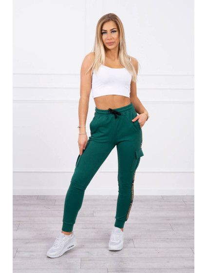 Zelené nákladní kalhoty