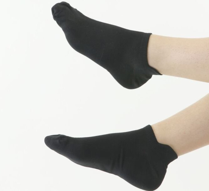 Sportovní kotníkové ponožky 240-050 černé - Moraj