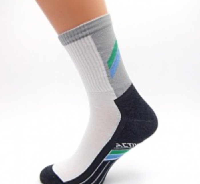 Tenké sportovní ponožky model 16115522 - Milena