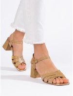 Moderné dámske zlaté sandále na širokom podpätku