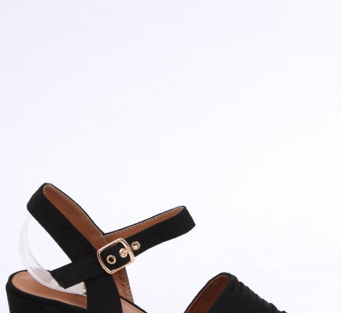 Sandály na podpatku  model 167469 Inello