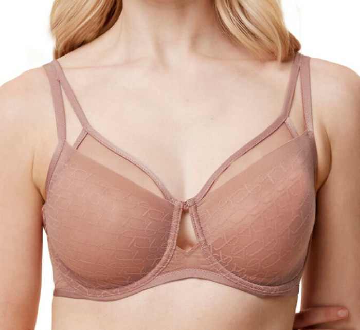 Triumph Signature Sheer W01 EX - TOASTED ALMOND - TRIUMPH TOASTED ALMOND - TRIUMPH