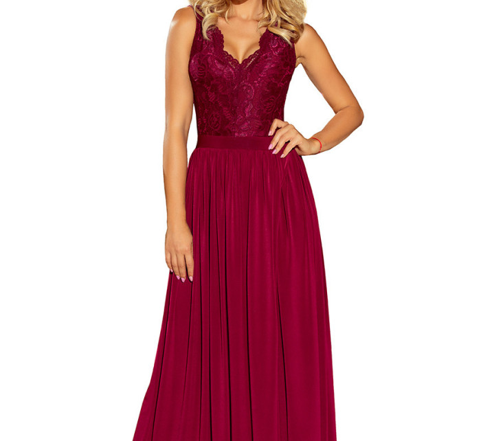 Dlouhé dámské šaty v bordó barvě bez s krajkovým výstřihem model 6710856 - numoco