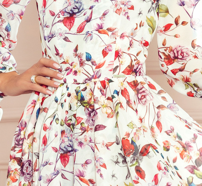 Vzdušné dámské šifonové šaty s barevné květy na pozadí model 15046718 - numoco
