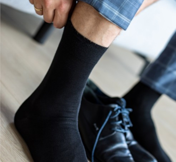 Hladké pánské ponožky model 7828906 Perfect Man - Wola