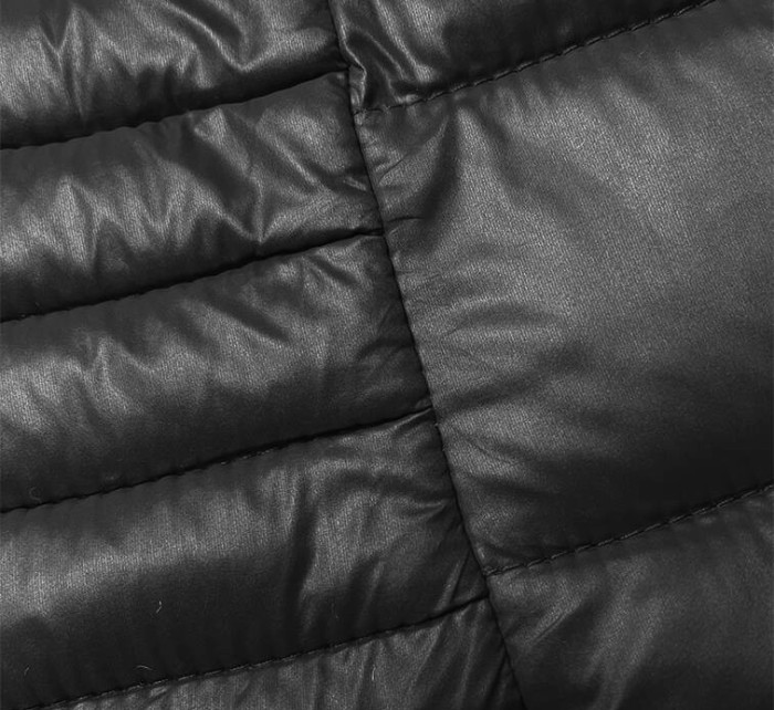 Černá prošívaná vesta s kapucí (16M9113-392)