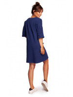 šaty s výstřihem do V a kapsami vpředu tmavě modré model 17636307 - BeWear