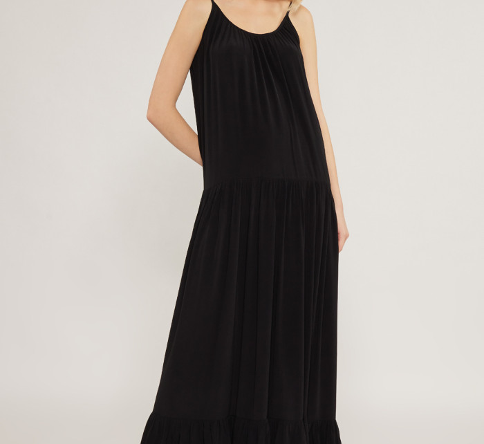 Monnari Šaty Maxi šaty s ležérním střihem černé